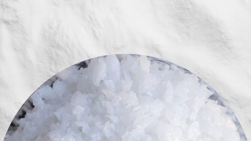 Caustic Soda vs. Baking Soda: Similarities and Differences
